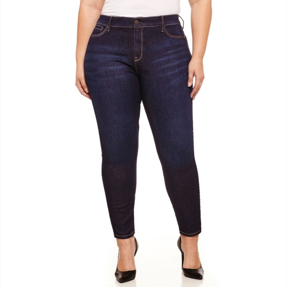 Boutique + Skinny Jeans - Plus